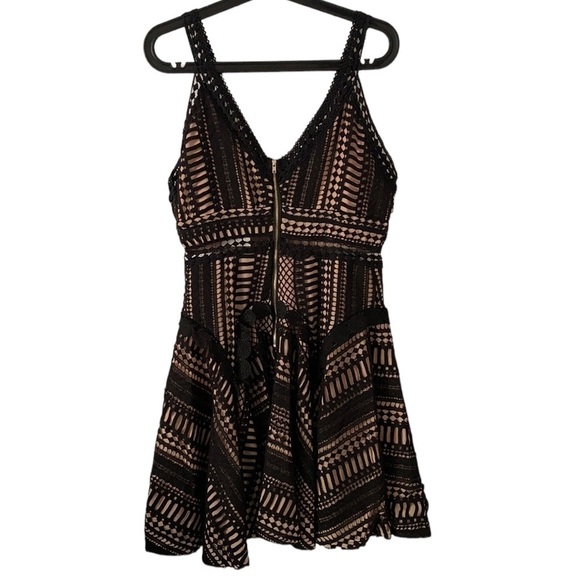 Few Moda Crochet A Line Dress - Picture 2 of 12